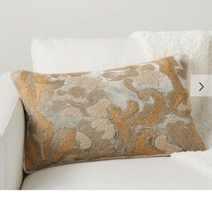 Eleonora Embroidered Lumbar
Pillow pillow covers
